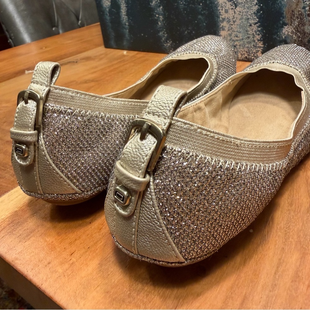 Bandolino Metallic Knit Ballet Flats – Gold Sparkle Slip-On Shoes Size 7M (VGUC) - Picture 6 of 12